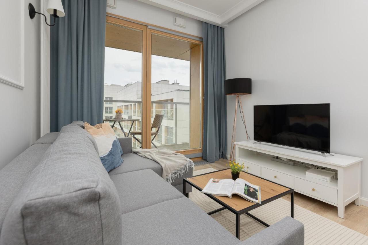 Stylish Apartment Kolejowa & Parking & Balcony By Noclegi Renters Warsaw Ngoại thất bức ảnh