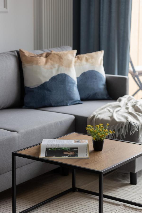 Stylish Apartment Kolejowa & Parking & Balcony By Noclegi Renters Warsaw Ngoại thất bức ảnh